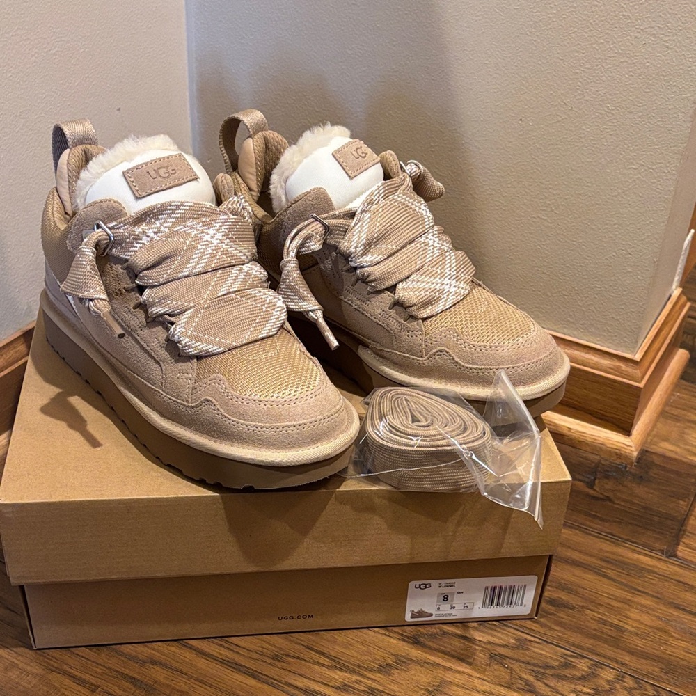 UGG Lowmel Sneakers Sand